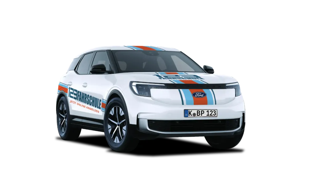 Ford Explorer Elektro Frontansicht im 123fahrschule-Branding